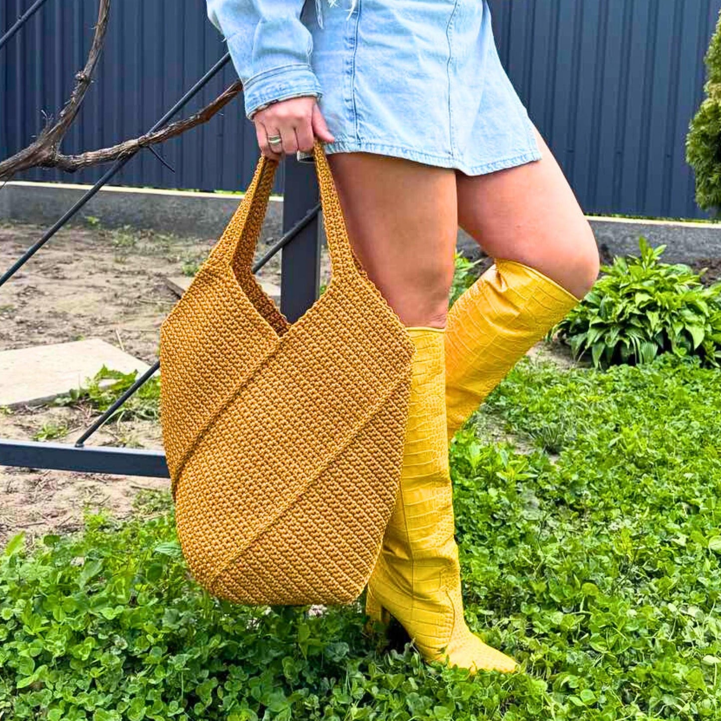 Cute & Easy Crochet Tote Pattern