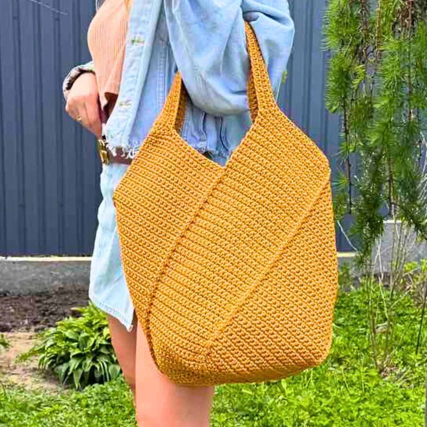 Cute & Easy Crochet Tote Pattern